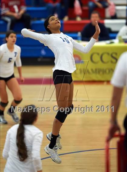 Thumbnail 3 in Castilleja vs. Woodside Priory (CIF CCS D5 Final) photogallery.