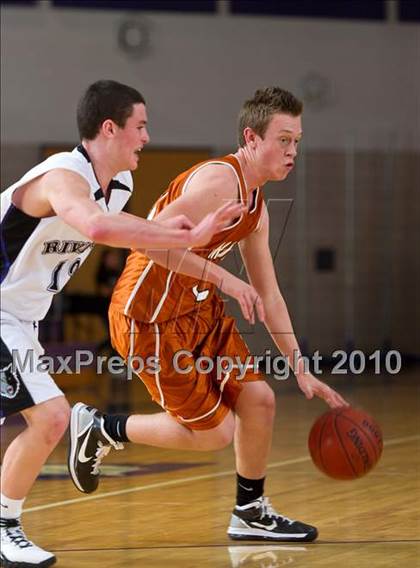 Thumbnail 1 in Murray @ Riverton photogallery.