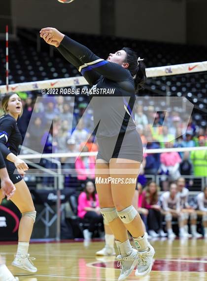 Thumbnail 3 in Leon vs. Lindsay (UIL 2A Semifinal) photogallery.