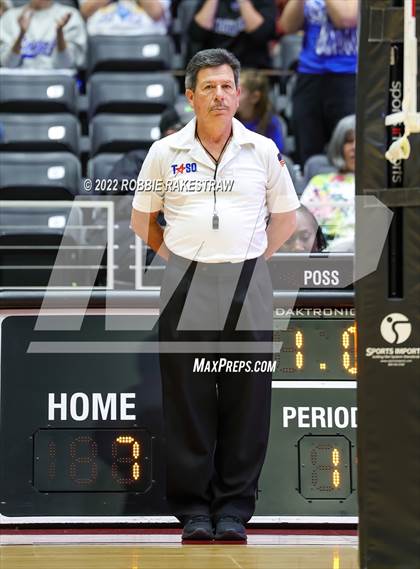 Thumbnail 1 in Leon vs. Lindsay (UIL 2A Semifinal) photogallery.