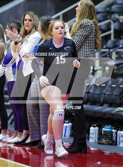 Thumbnail 1 in Leon vs. Lindsay (UIL 2A Semifinal) photogallery.