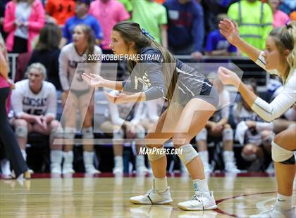 Thumbnail 3 in Leon vs. Lindsay (UIL 2A Semifinal) photogallery.
