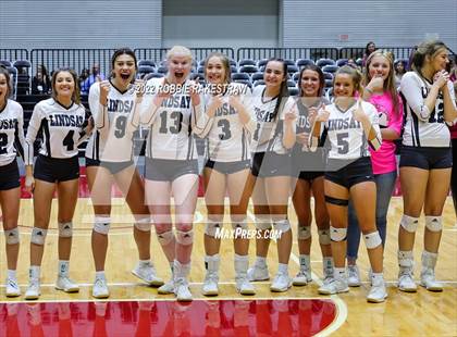 Thumbnail 3 in Leon vs. Lindsay (UIL 2A Semifinal) photogallery.