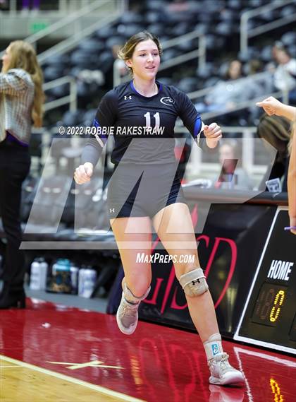 Thumbnail 1 in Leon vs. Lindsay (UIL 2A Semifinal) photogallery.