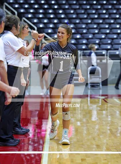 Thumbnail 2 in Leon vs. Lindsay (UIL 2A Semifinal) photogallery.