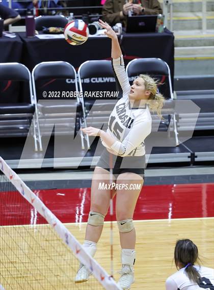 Thumbnail 3 in Leon vs. Lindsay (UIL 2A Semifinal) photogallery.