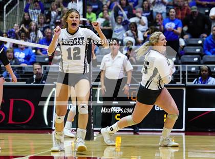 Thumbnail 3 in Leon vs. Lindsay (UIL 2A Semifinal) photogallery.