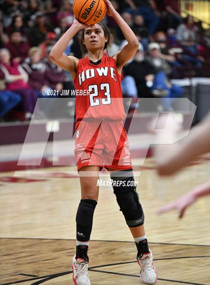 Thumbnail 1 in Howe @ Warner (OSSAA 2A Regional Playoff) photogallery.