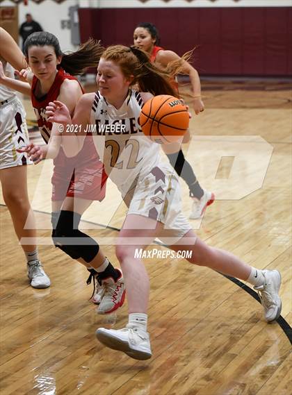 Thumbnail 1 in Howe @ Warner (OSSAA 2A Regional Playoff) photogallery.