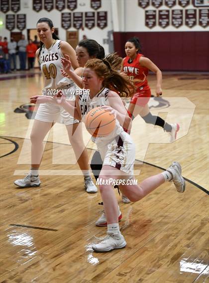 Thumbnail 2 in Howe @ Warner (OSSAA 2A Regional Playoff) photogallery.