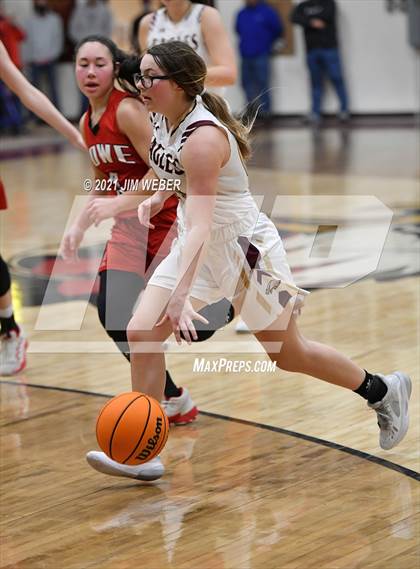 Thumbnail 2 in Howe @ Warner (OSSAA 2A Regional Playoff) photogallery.