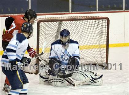 Thumbnail 1 in Chaminade vs. SLUH photogallery.