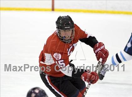 Thumbnail 1 in Chaminade vs. SLUH photogallery.