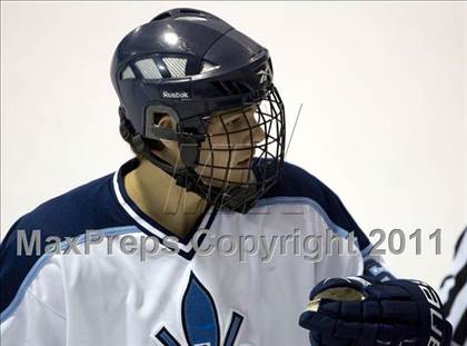 Thumbnail 3 in Chaminade vs. SLUH photogallery.