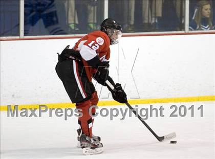 Thumbnail 3 in Chaminade vs. SLUH photogallery.