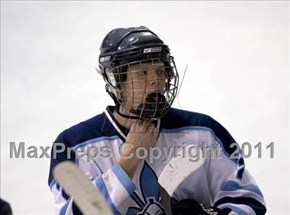 Thumbnail 1 in Chaminade vs. SLUH photogallery.