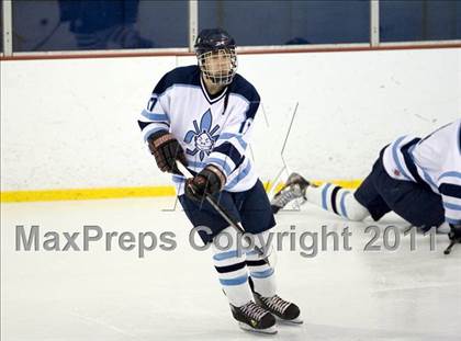 Thumbnail 2 in Chaminade vs. SLUH photogallery.