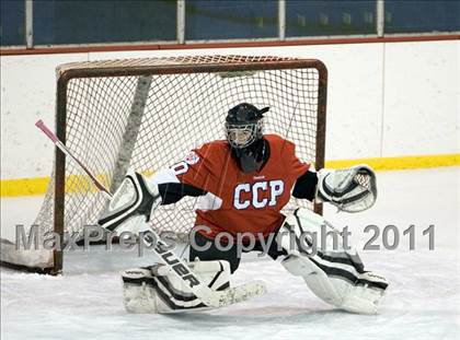 Thumbnail 3 in Chaminade vs. SLUH photogallery.