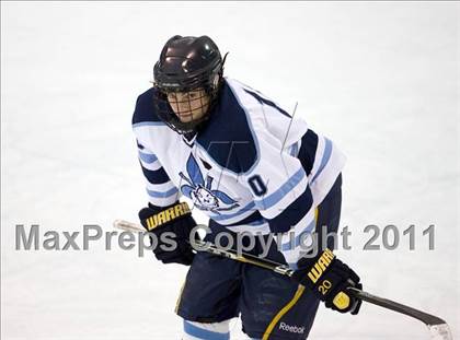 Thumbnail 1 in Chaminade vs. SLUH photogallery.