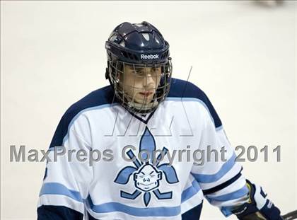 Thumbnail 2 in Chaminade vs. SLUH photogallery.