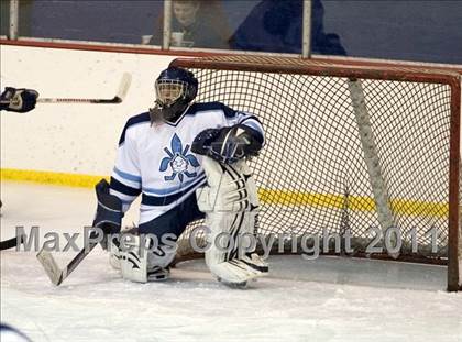 Thumbnail 2 in Chaminade vs. SLUH photogallery.