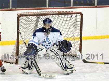 Thumbnail 3 in Chaminade vs. SLUH photogallery.