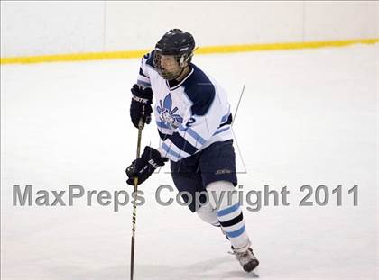 Thumbnail 2 in Chaminade vs. SLUH photogallery.