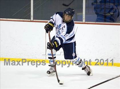Thumbnail 2 in Chaminade vs. SLUH photogallery.