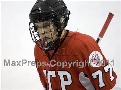 Thumbnail 2 in Chaminade vs. SLUH photogallery.