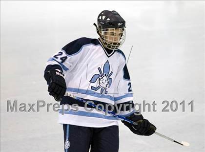 Thumbnail 3 in Chaminade vs. SLUH photogallery.