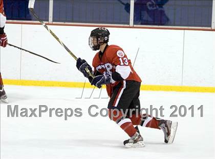 Thumbnail 2 in Chaminade vs. SLUH photogallery.