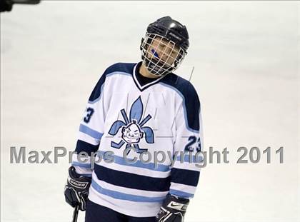 Thumbnail 3 in Chaminade vs. SLUH photogallery.
