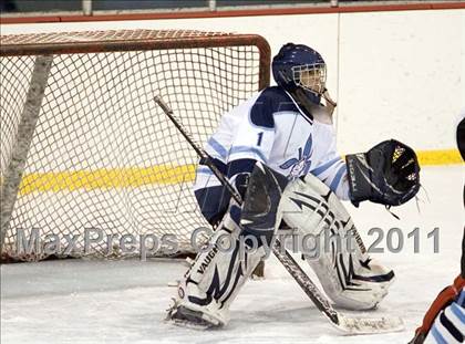 Thumbnail 3 in Chaminade vs. SLUH photogallery.