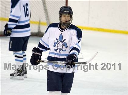 Thumbnail 2 in Chaminade vs. SLUH photogallery.