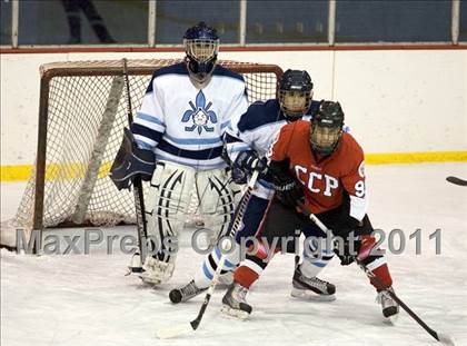 Thumbnail 3 in Chaminade vs. SLUH photogallery.