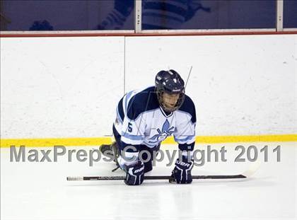 Thumbnail 2 in Chaminade vs. SLUH photogallery.