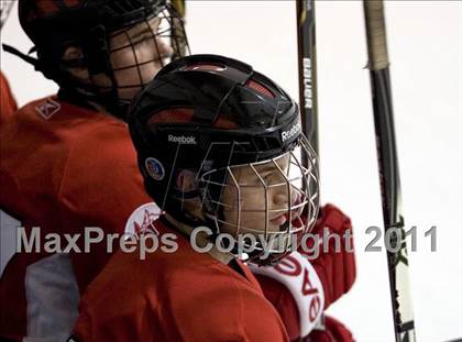 Thumbnail 1 in Chaminade vs. SLUH photogallery.