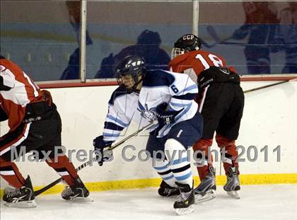 Thumbnail 2 in Chaminade vs. SLUH photogallery.