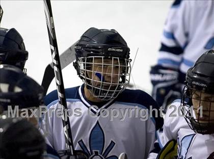 Thumbnail 3 in Chaminade vs. SLUH photogallery.