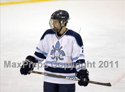 Thumbnail 3 in Chaminade vs. SLUH photogallery.