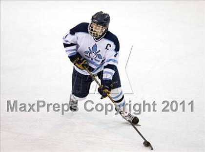 Thumbnail 3 in Chaminade vs. SLUH photogallery.