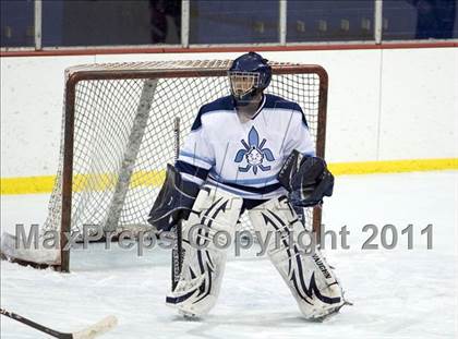 Thumbnail 1 in Chaminade vs. SLUH photogallery.