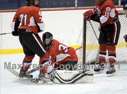 Thumbnail 3 in Chaminade vs. SLUH photogallery.