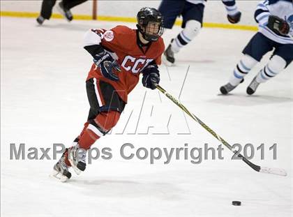 Thumbnail 2 in Chaminade vs. SLUH photogallery.