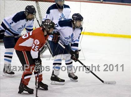 Thumbnail 2 in Chaminade vs. SLUH photogallery.