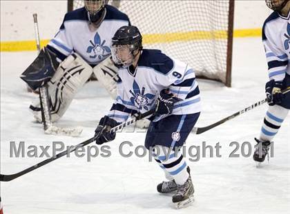 Thumbnail 1 in Chaminade vs. SLUH photogallery.