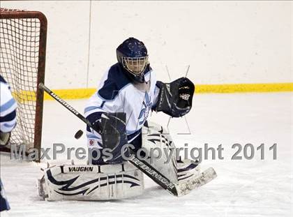 Thumbnail 2 in Chaminade vs. SLUH photogallery.
