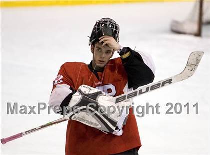 Thumbnail 3 in Chaminade vs. SLUH photogallery.
