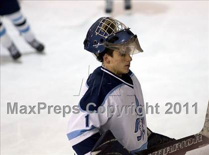 Thumbnail 2 in Chaminade vs. SLUH photogallery.