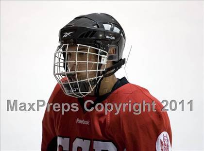 Thumbnail 1 in Chaminade vs. SLUH photogallery.